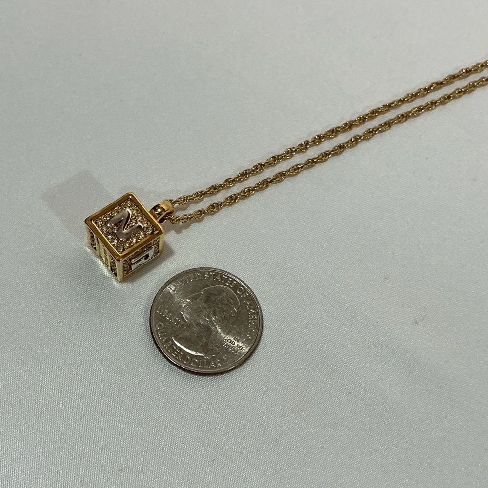Vintage Nina Ricci Cube Dice Rhinestone Pendant NR Logo Gold Silver Necklace - Picture 9 of 10